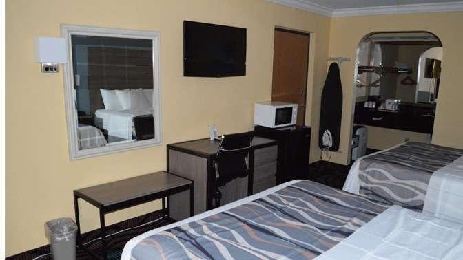 Americas Best Value Inn Fort Myers Room photo