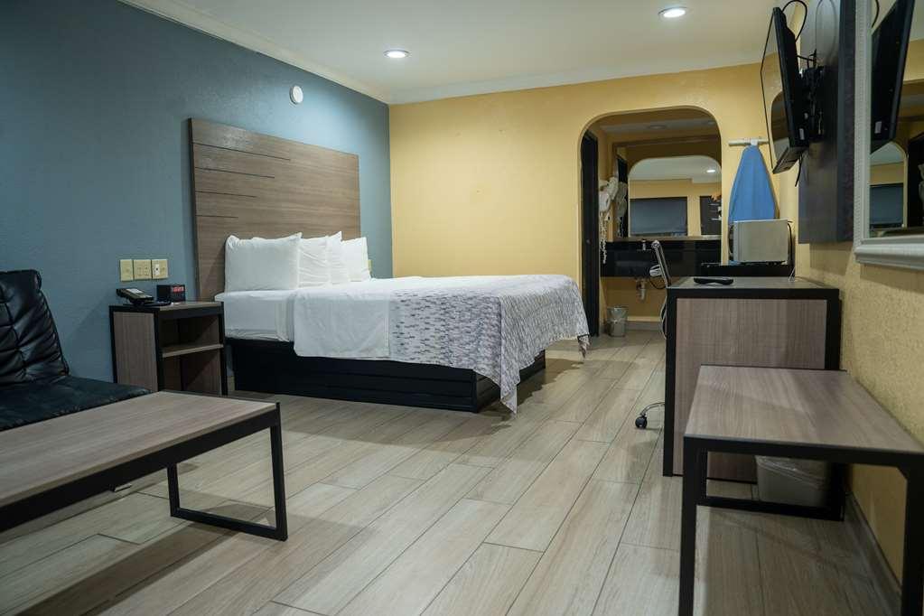 Americas Best Value Inn Fort Myers Room photo